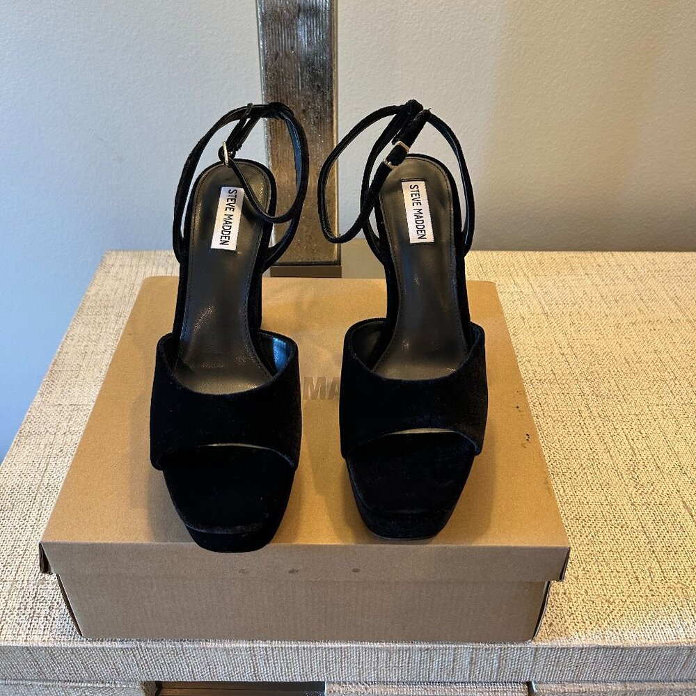 Steve Madden Assured Ankle Strap Velvet Platform Sandals
